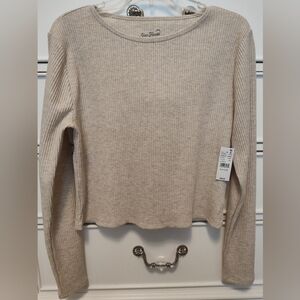 NWT Your Favorite from Pacsun. Long sleeve ribbed shirt. XL Junior size.